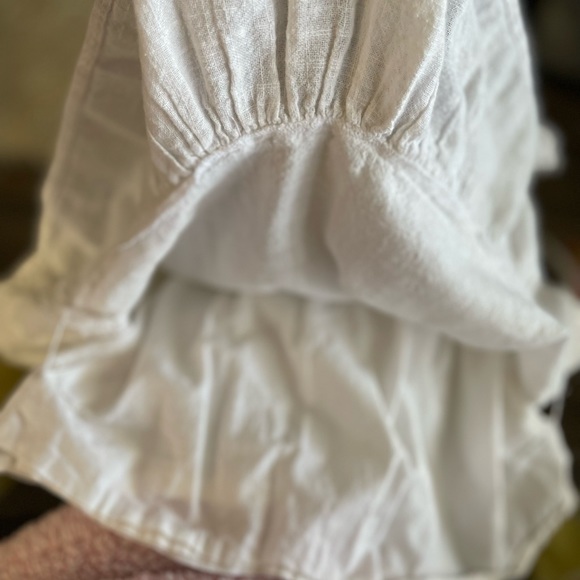 Baby Girl White Eyelet Dress ⭐️ - Picture 6 of 6